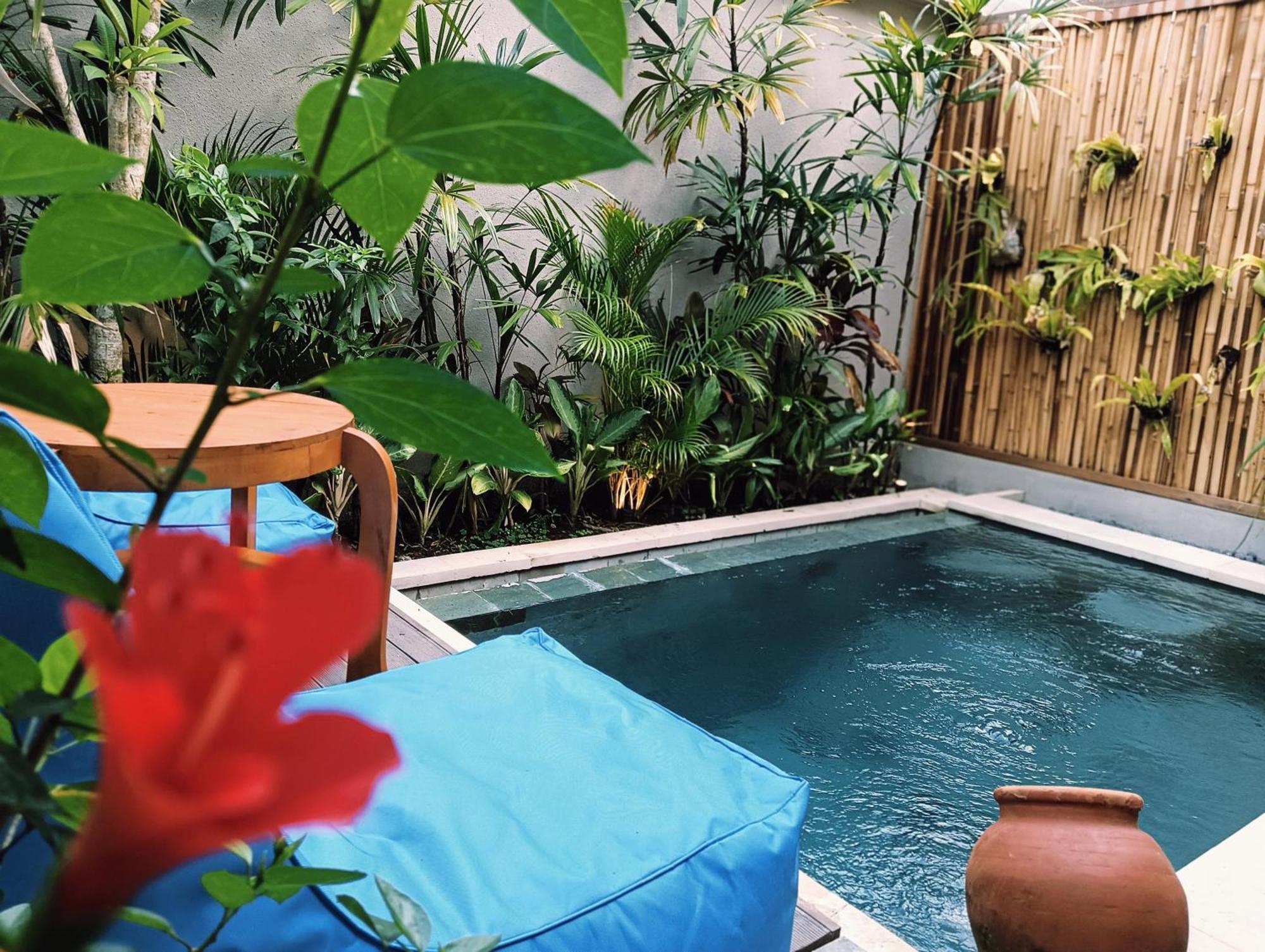 Отель Ngesil Private Joglo & Pool Убуд Экстерьер фото